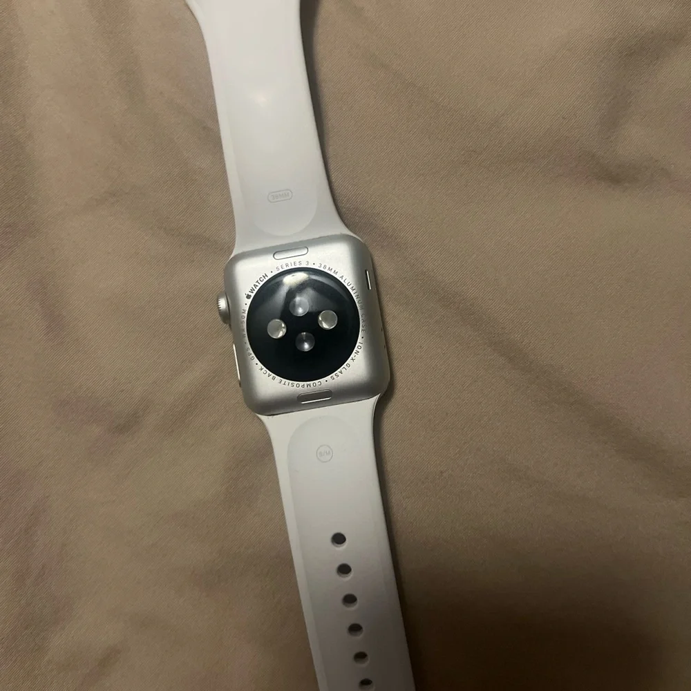 Apple Watch Series 3 - Silver - Picture 11 of 14